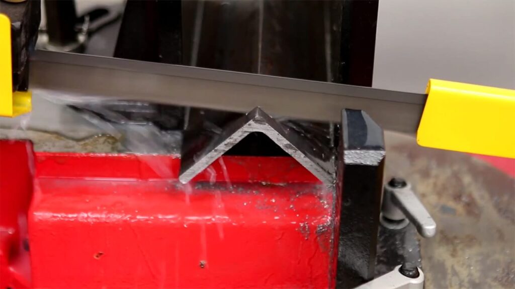 بررسی تفاوت تیغ اره نواری M42 و M۵۱