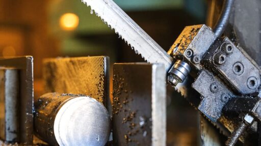 آموزش نصب و تعویض تیغ اره نواری